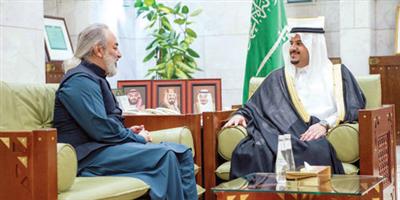 أمير منطقة الرياض بالنيابة يستقبل السفير الباكستاني 