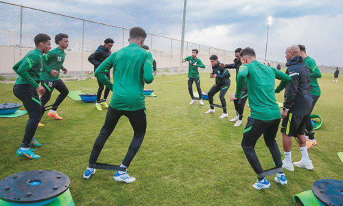 عصر ومساء اليوم في أبها في نصف نهائي كأس العرب.. 