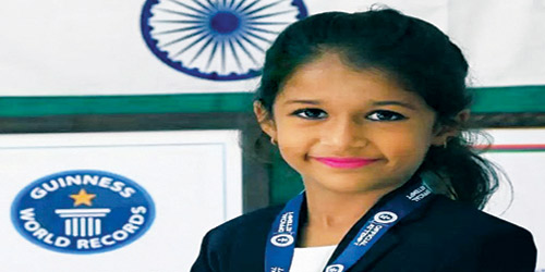 طفلة هندية تدخل «غينيس» بعد أن تزلجت تحت 20 سيارة في 13 ثانية 