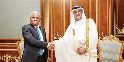 د. عصام بن سعيد يستعرض مع رئيس وزراء فانواتو تعزيز التعاون 