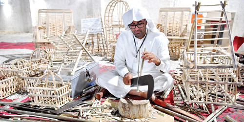 «القفاص» تجذب الزوار 