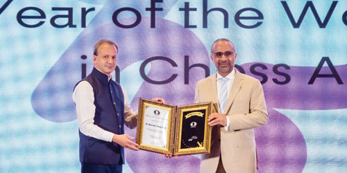 رئيس اتحاد الشطرنج عضواً في المجلس الاستشاري للاتحاد الدولي 