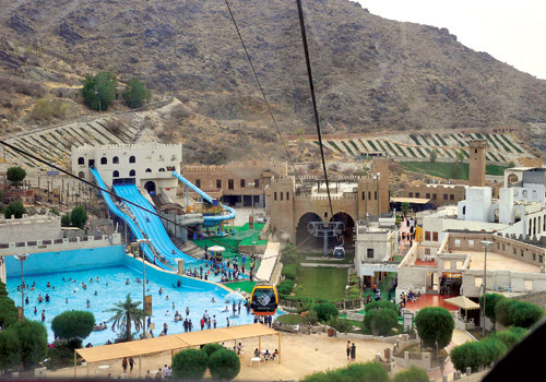 تلفريك الهدا.. متعة لعشاق المغامرة 