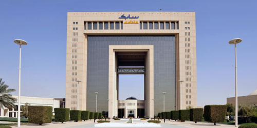 «سابك» و«باسف» و«ليندي» يبدؤون العمل في إنشاء أولى وحدات تكسير بخاري في العالم تعمل بالكهرباء 