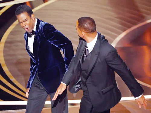 كريس روك: ويل سميث قبيح ويرتدي قناع المثالية 