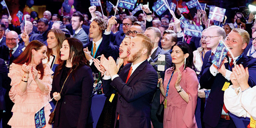 السويد... اليمين المتطرف يقترب من الفوز في الانتخابات 