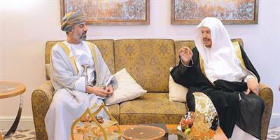 آل الشيخ يستعرض مع رئيس مجلس الشورى العُماني تعزيز العلاقات البرلمانية 