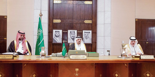 سمو أمير منطقة الرياض خلال ترؤسه الاجتماع