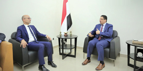 وزير الخارجية اليمني يدعو إلى تحرك دولي لمواجهة تعنّت ميليشيا الحوثي في إحلال السلام 