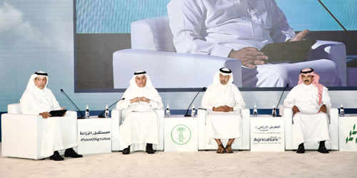  جانب من افتتاح المعرض