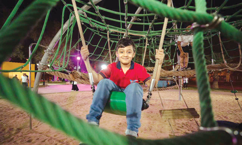 روح المنافسة في «منطقة المغامرات» بحديقة السويدي 