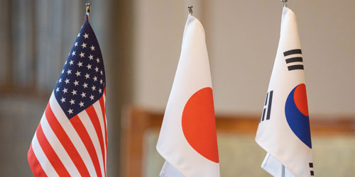 اتفاق أمريكي ياباني كوري جنوبي لمواجهة تجاوزات كوريا الشمالية 