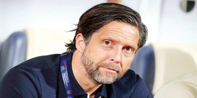 مساعد مارفيك رويل كومانس مدربا لأبها 