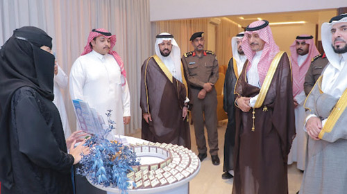 محافظ المجمعة يرعى السباق الأول لميدان الأمير فيصل بن خالد للفروسية 