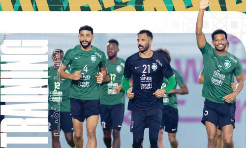 الأخضر يدشن تدريباته في الدوحة استعداداً لكأس العالم 