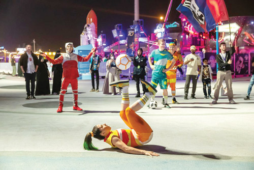 عروض متجولة لسيرك ميسي في «ونتروندرلاند» 