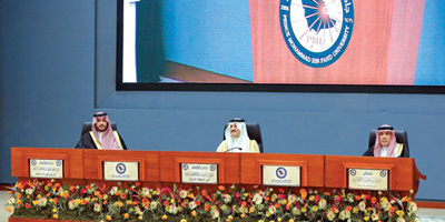 أمير المنطقة الشرقية يؤكد أهمية توافق التخصصات الدراسية مع سوق العمل 