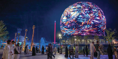 «بوليفارد وورلد» تحتضن أكبر كرة ضوئية في العالم 