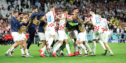 لاعبو كرواتيا يحتفلون بالتأهل