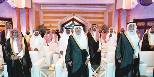 الأمير خالد الفيصل أثناء وصوله مقر الحفل