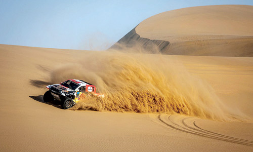 وضع اللمسات الأخيرة استعداداً لانطلاق الحدث: 