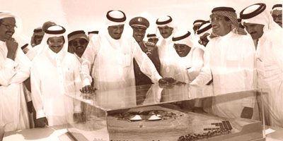 الملك سلمان: المملكة العربية السعودية ترتكز على إرث تاريخي عريق وعادات وتقاليد مميزة انعكست على طباع الناس وحياتهم وبيئتهم 