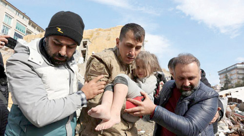 اليونيسف: زلزال تركيا وسوريا تسبب بقتل آلاف الأطفال 