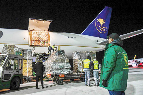 وصول الطائرة الإغاثية السابعة