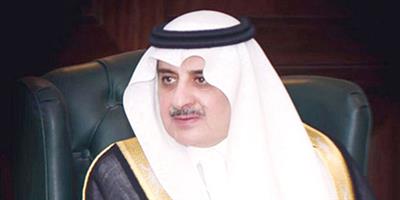 أمير منطقة تبوك يواسي في وفاة الشيخ راكان آل حثلين 