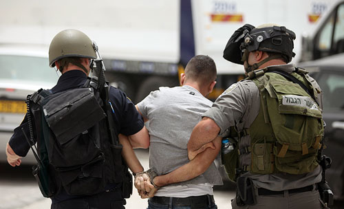 الاحتلال الإسرائيلي يعتقل ستة فلسطينيين في الضفة الغربية 