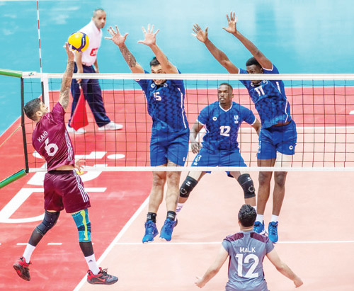 في الطائرة.. الأهلي يتصدر..والفيصلي يتغلب على الهلال 