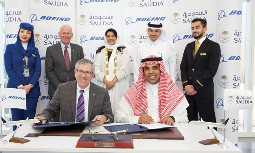 «السعودية» تبرم اتفاقية مع «بوينج» لضم 49 طائرة من طراز «B787» دريملاينر 