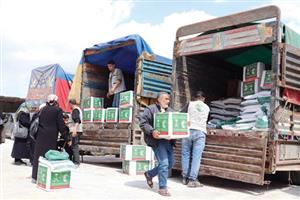 توزيع المواد الإغاثية لمتضرري الزلزال في إدلب 