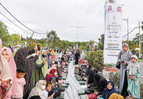 جانب من مائدة الإفطار