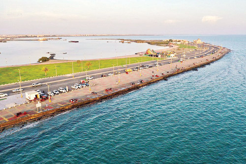 الواجهات البحرية بجازان.. متنفس للأسر في رمضان 