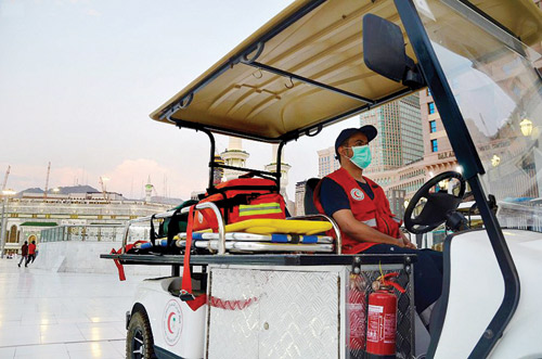 إسعاف معتمرة تعرضت لنوبة قلبية 