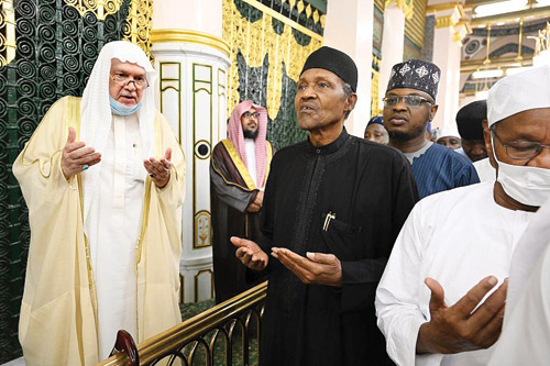  رئيس نيجيريا الاتحادية يزور المسجد النبوي