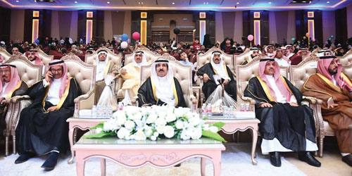  محافظ الرس والحضور بالحفل