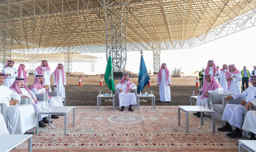 أمير منطقة الجوف يتفقد مشروع الجمرك