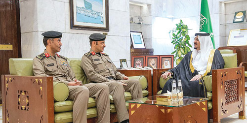نائب أمير منطقة الرياض يستقبل قائد القوة الخاصة لأمن الطرق 