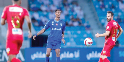 من مباراة سابقة بين الهلال وضمك