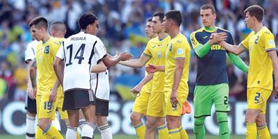 منتخب ألمانيا يتبرع لأوكرانيا بـ«قمصان اللاعبين» 