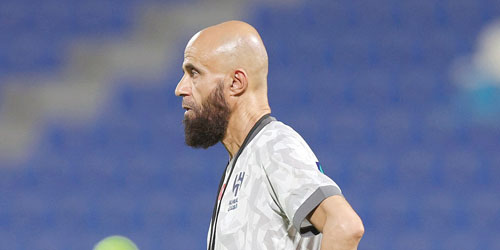  الحسيني يقود التدريبات