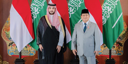 وزير الدفاع يبحث مع نظيره الإندونيسي تعزيز التعاون في المجال العسكري والدفاعي 