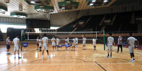 أخضر الطائرة يواصل تدريباته في مدينة جدة 