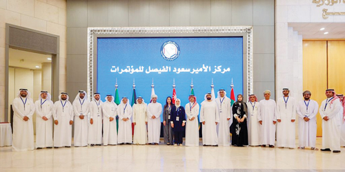 انطلاق أعمال الحلقة النقاشية لاستشراف التكامل الاقتصادي والتنموي الخليجي 