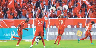 العربي يعتلي صدارة الدوري.. الجبلين ثاني الترتيب.. والفيصلي والقادسية يتعثران 