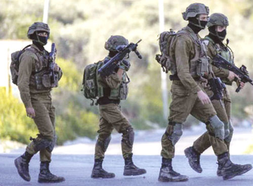 الاحتلال الإسرائيلي يعتقل 23 فلسطينيًّا في الضفة الغربية 