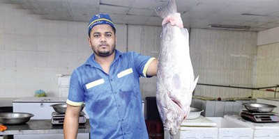 سوق السمك بمحافظة جدة أيقونة لأشهى الأطباق البحرية 