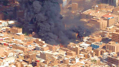 قائد الجيش السوداني: الشعب يقف مع الجيش في خندق واحد 